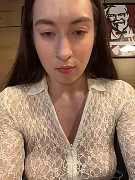 Holly_Play