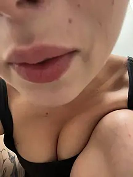 Holly_Play