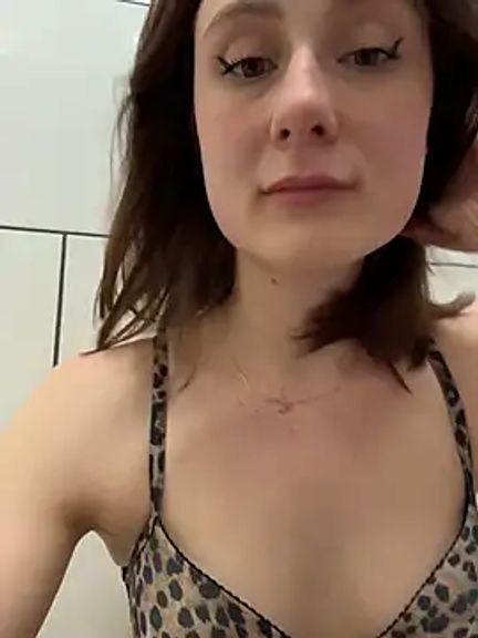 Dina_Tease