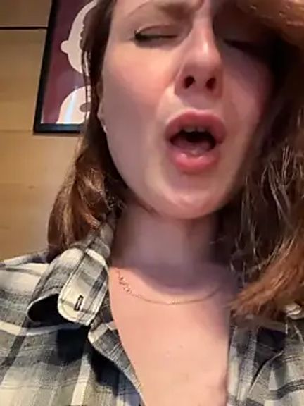 Dina_Tease