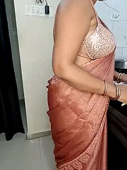 kaamuk_shweta