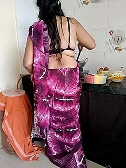 kaamuk_shweta