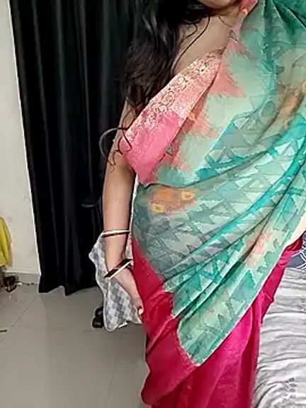 kaamuk_shweta