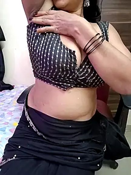 kaamuk_shweta
