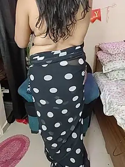 kaamuk_shweta