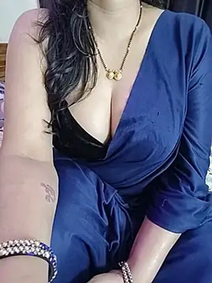 kaamuk_shweta