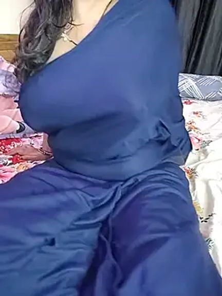 kaamuk_shweta