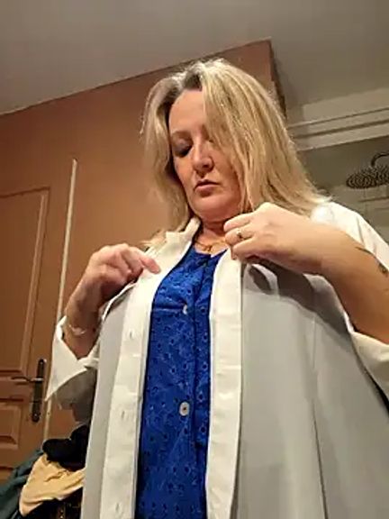 lady_charlyne