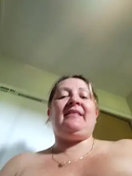 lady_charlyne
