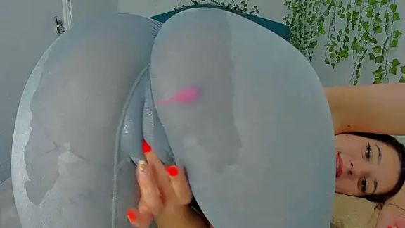 RedAssHottie