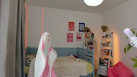 Lily_Young