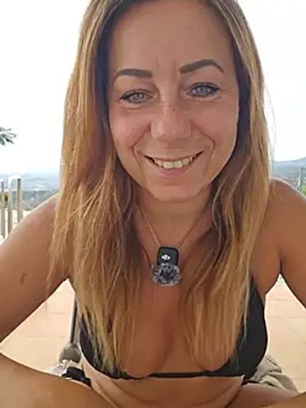 AngelaDesires