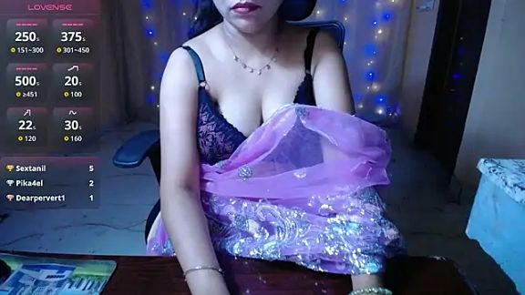 NAUGHTY_Niya