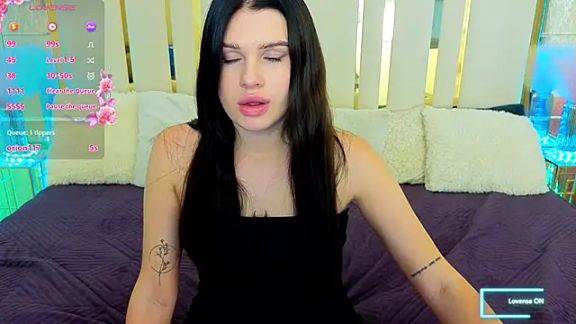 Neyla_Charm