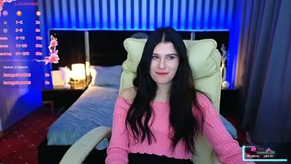 Neyla_Charm