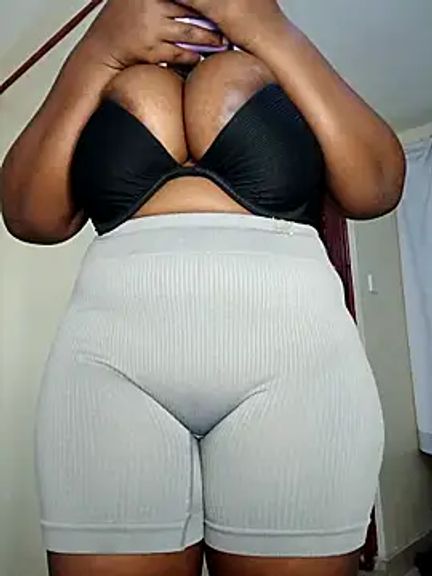 suckmyboobs12_