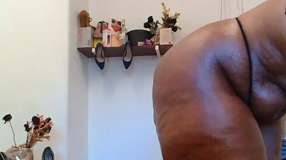xTALLSEXYBUMx
