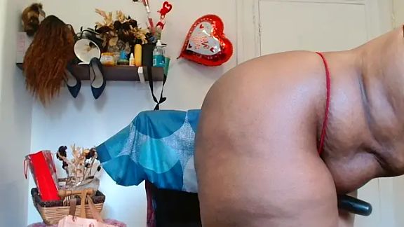 xTALLSEXYBUMx