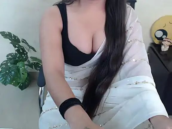 anika_bold