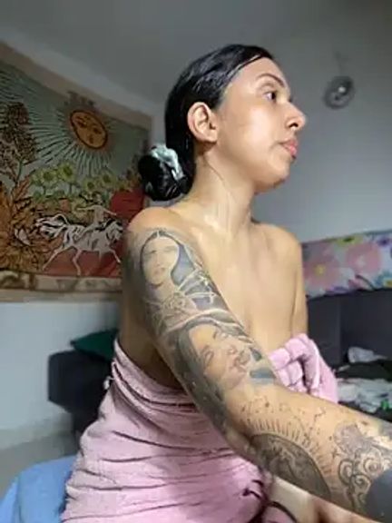 kiaraglam2