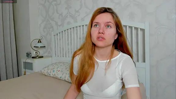 Eva__Lewis