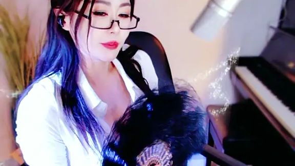 Nina8769