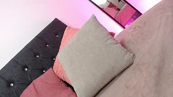 Isabela_cameron_vn
