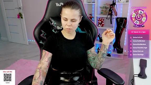 QueenAliceX