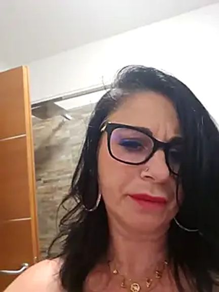 Eva_Pearl