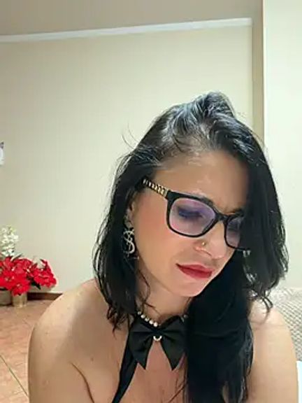 Eva_Pearl