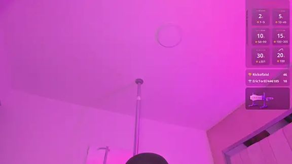 Emmily_Savage