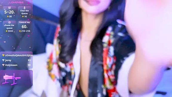 Mia_Tin