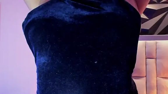 megan_whitee__