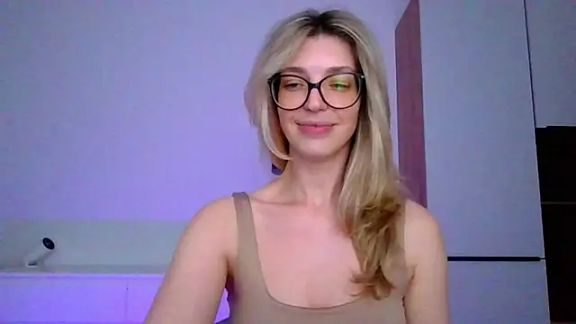 ms_Adelina