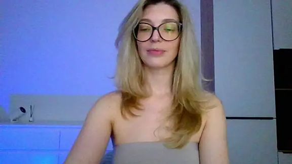 ms_Adelina