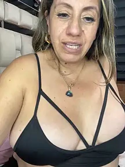 Francesca_Sensual