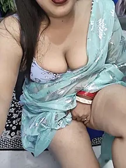 Curvy_Nayara