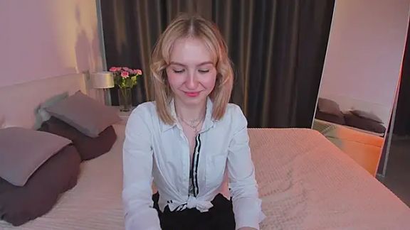 Annie_Leone
