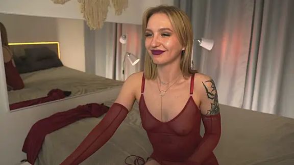 Annie_Leone