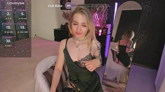 Annie_Leone