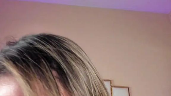 Alexandraa_Gomez