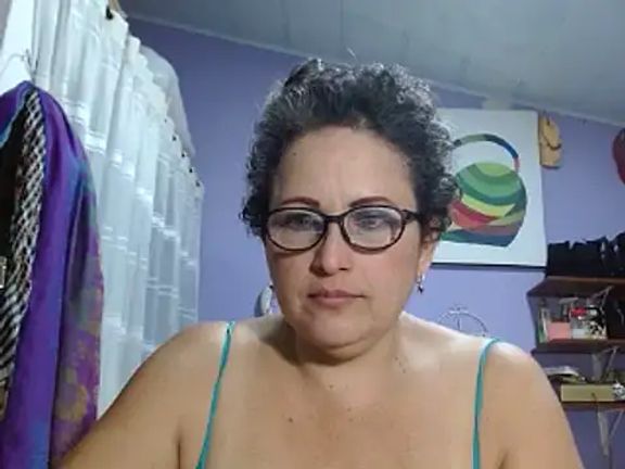 Malefi_milf