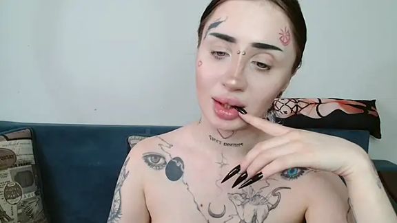 alisa_tattoogirl1