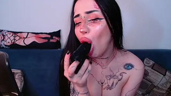 alisa_tattoogirl1