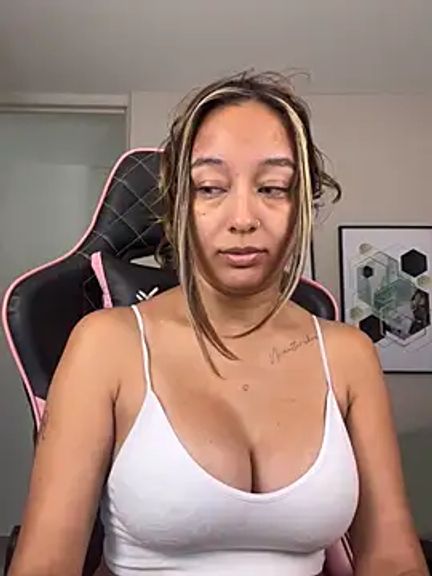 DianaHopson