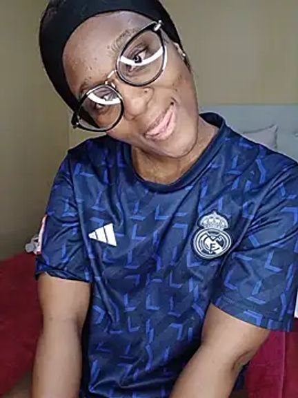 Lucy_Blacksilk