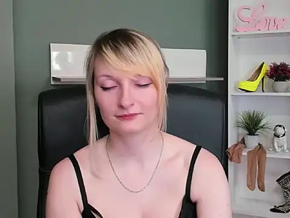 hottieBlair