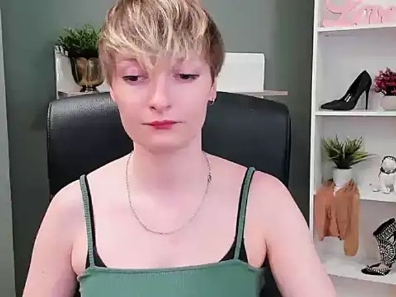 hottieBlair