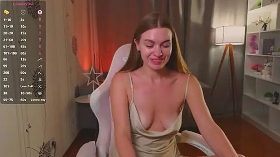 Lovella_Lips