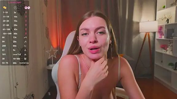 Lovella_Lips